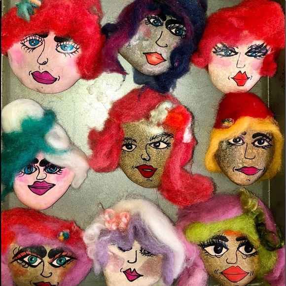 Painted Rock Face gift, wool hats and hair - Picture 6 of 6